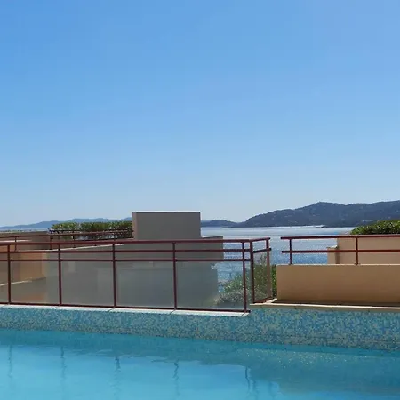 Le Lavandou, 4 Pieces, 6 Personnes - Fr-1-251-642 Le Lavandou