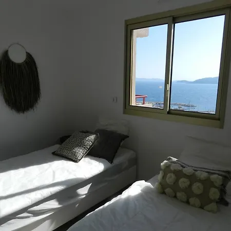 Apartment Le Lavandou, 4 Pieces, 6 Personnes - Fr-1-251-642